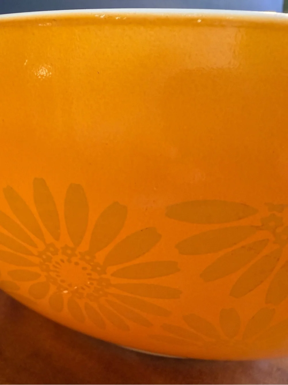 PYREX vintage daisy